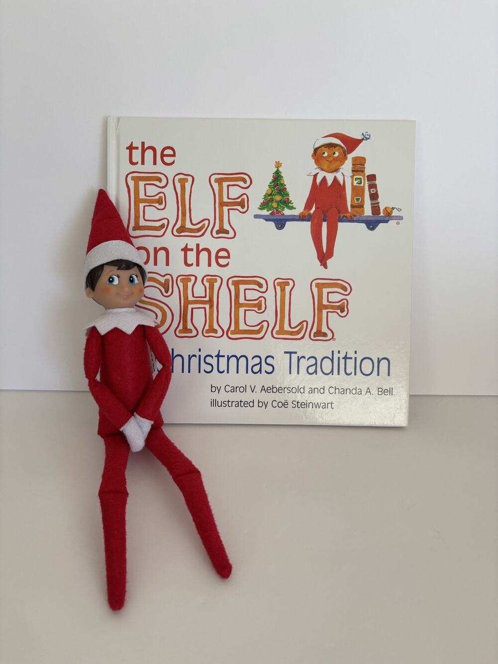 Elf On the Shelf Boy Doll with Blue Eyes & Christmas Story Book Preowned